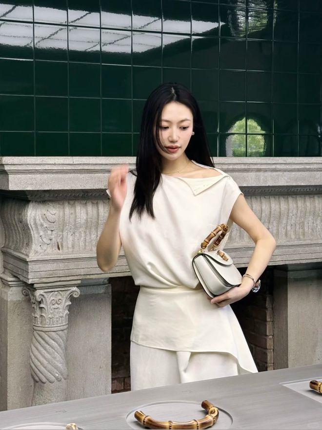 耀世娱乐注册：80年前的爆款包，今年春夏又火了